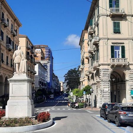 Ferienwohnung Ferry House La Spezia Exterior foto